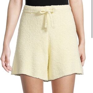 Danielle Bernstein Yellow banana cream cozy Knit pull on shorts new with tags